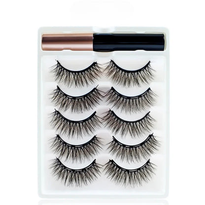 Magnetic Eyelashes With Eyeliner